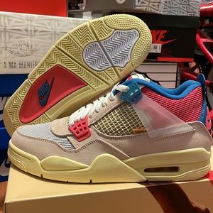 Union x Nike Jordan 4 Retro